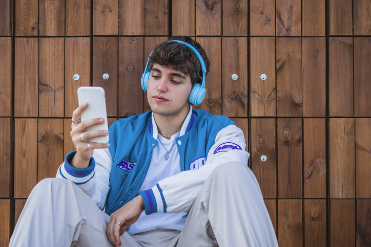 Conhecimento geral séries e podcasts para o seu repertório
