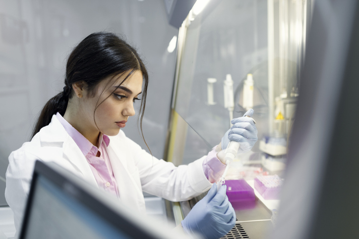Biomedicina: curso, carreira e onde estudar