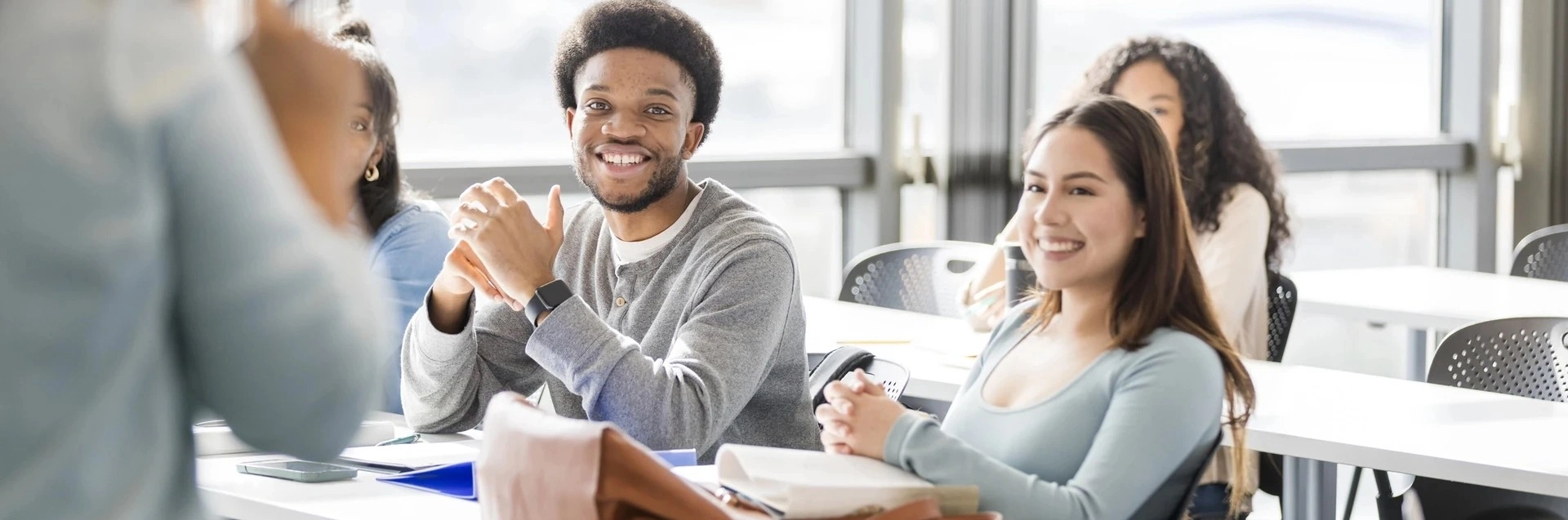 Três cursos do Ibmr recebem notas de excelência em avaliação do MEC