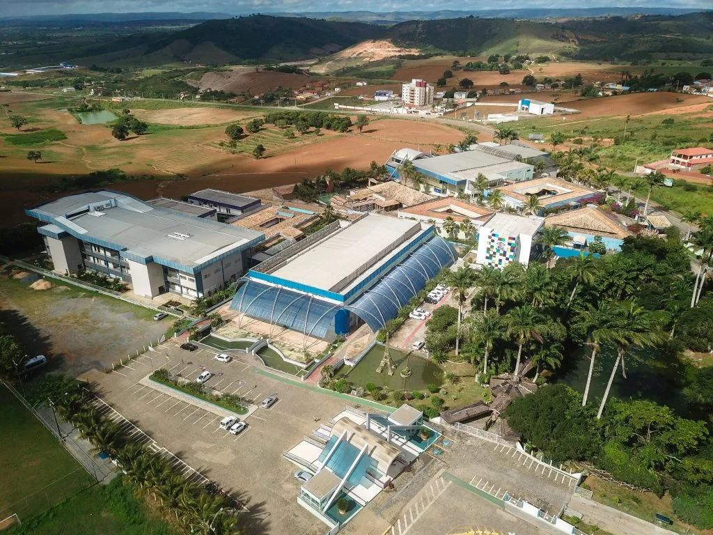 Ages é destaque em avaliações do MEC