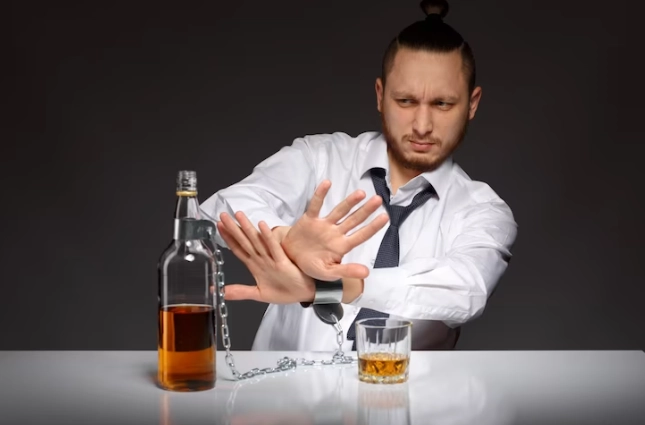 Dia Nacional de Combate ao alcoolismo: consumo abusivo se associa aos danos à saúde e sociais