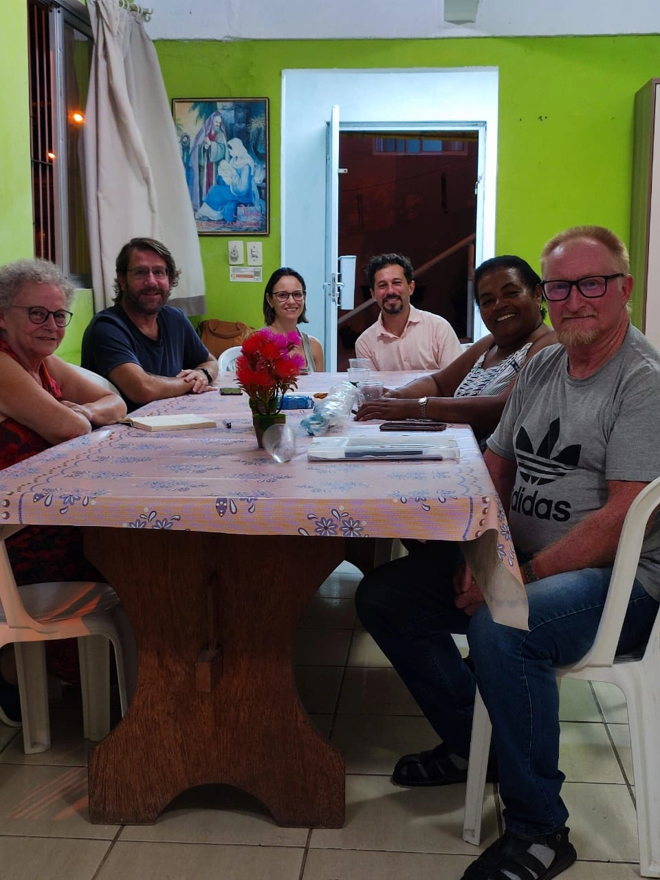 Requalificação da Sede do Conselho Comunitário do Monte Serrat: Projeto Promete Renovação Abrangente e Coesão Comunitária