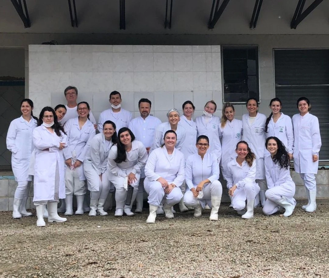 Visita Técnica do curso de Medicina Veterinária no laticínio Fazlati, em Biguaçu