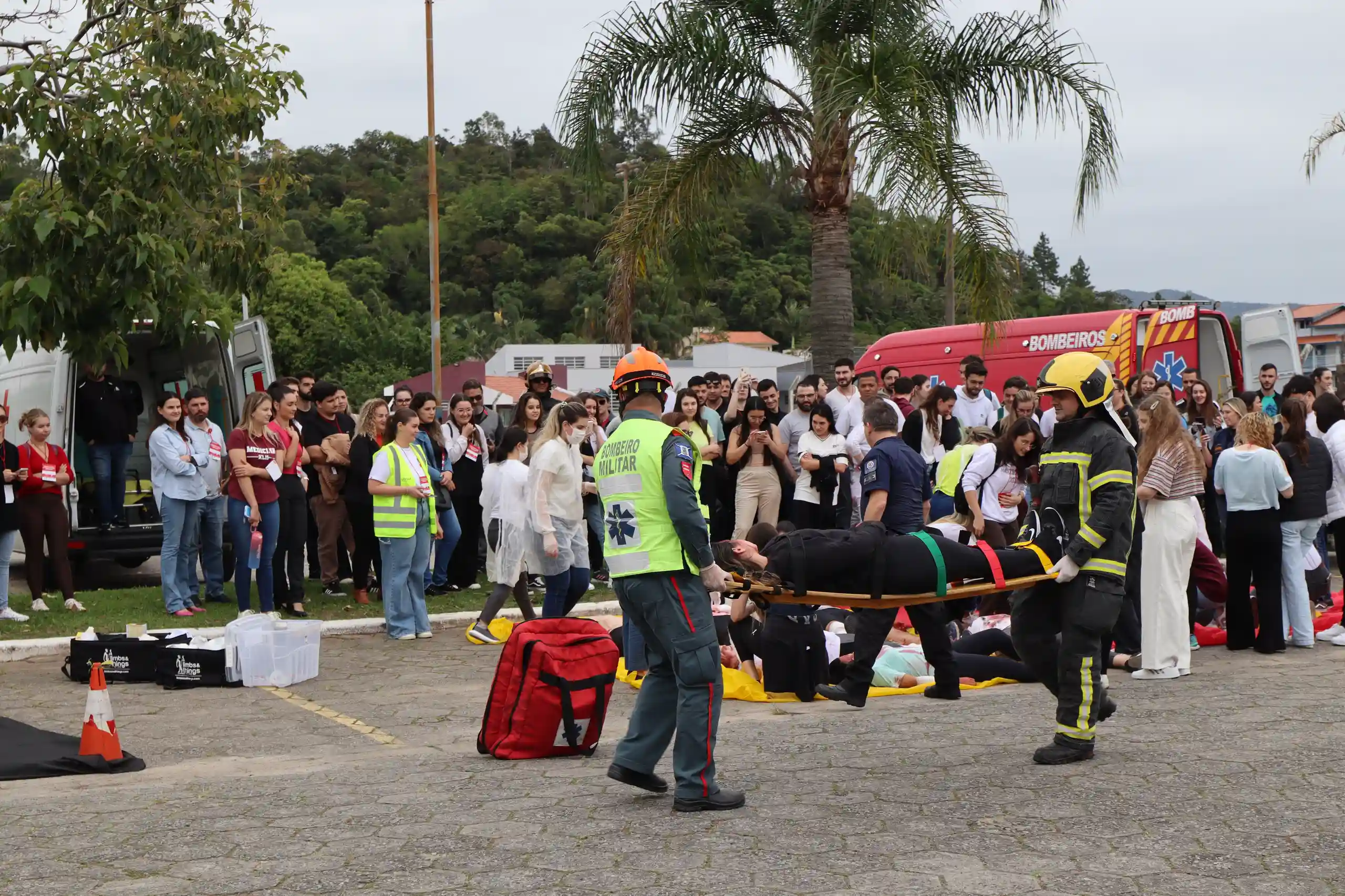 Treinamento para situações de catástrofes e atendimento a múltiplas vítimas