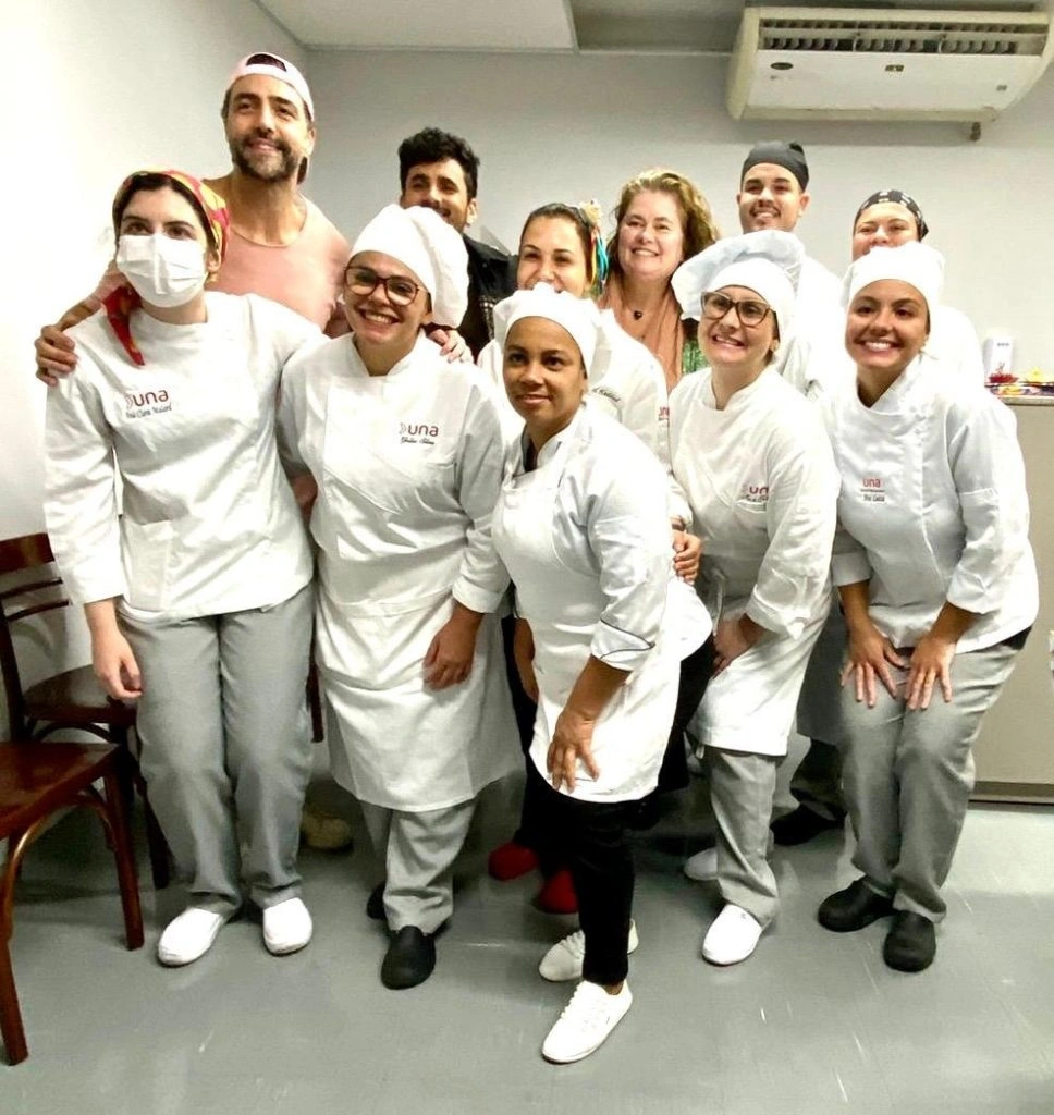 Alunos do curso de Gastronomia da Una