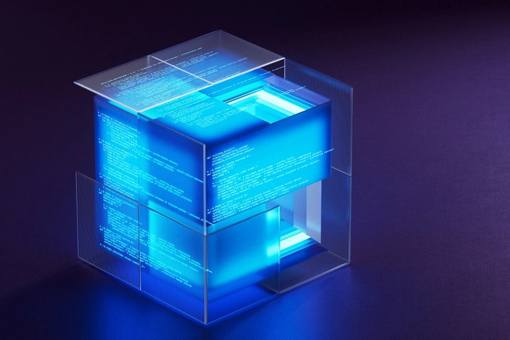 Conceito visual de computação em nuvem, cibersegurança e desenvolvimento de software com estrutura cúbica iluminada em azul neon