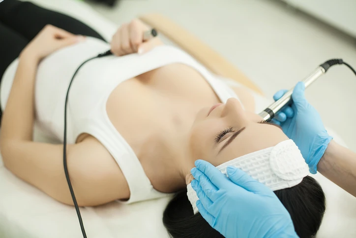 Fisioterapia Dermatofuncional: guia da área e pós da Una