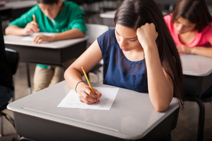 	Descubra como fazer uma revisão leve e estratégica para chegar ao dia do exame com mais confiança e preparo.
