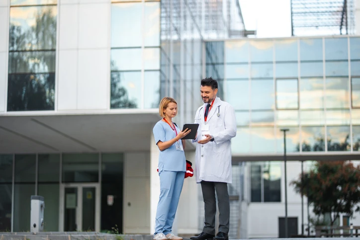 A parceria entre Inspirali e Einstein traz uma metodologia de excelência para a formação médica na Ages.