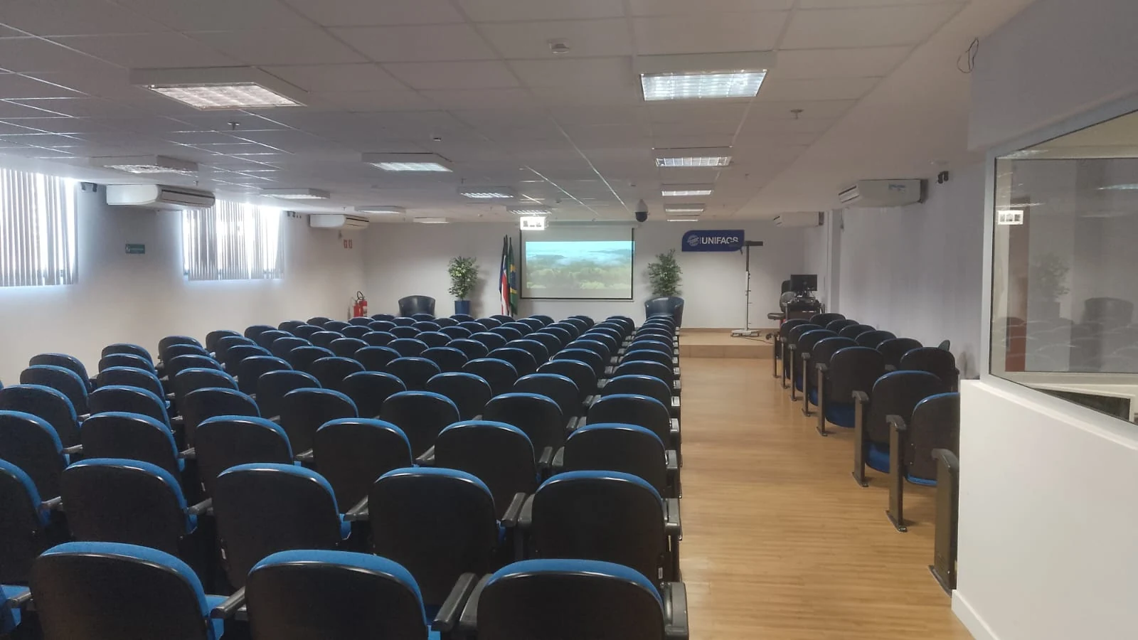 Conheça os Multiespaços Unifacs