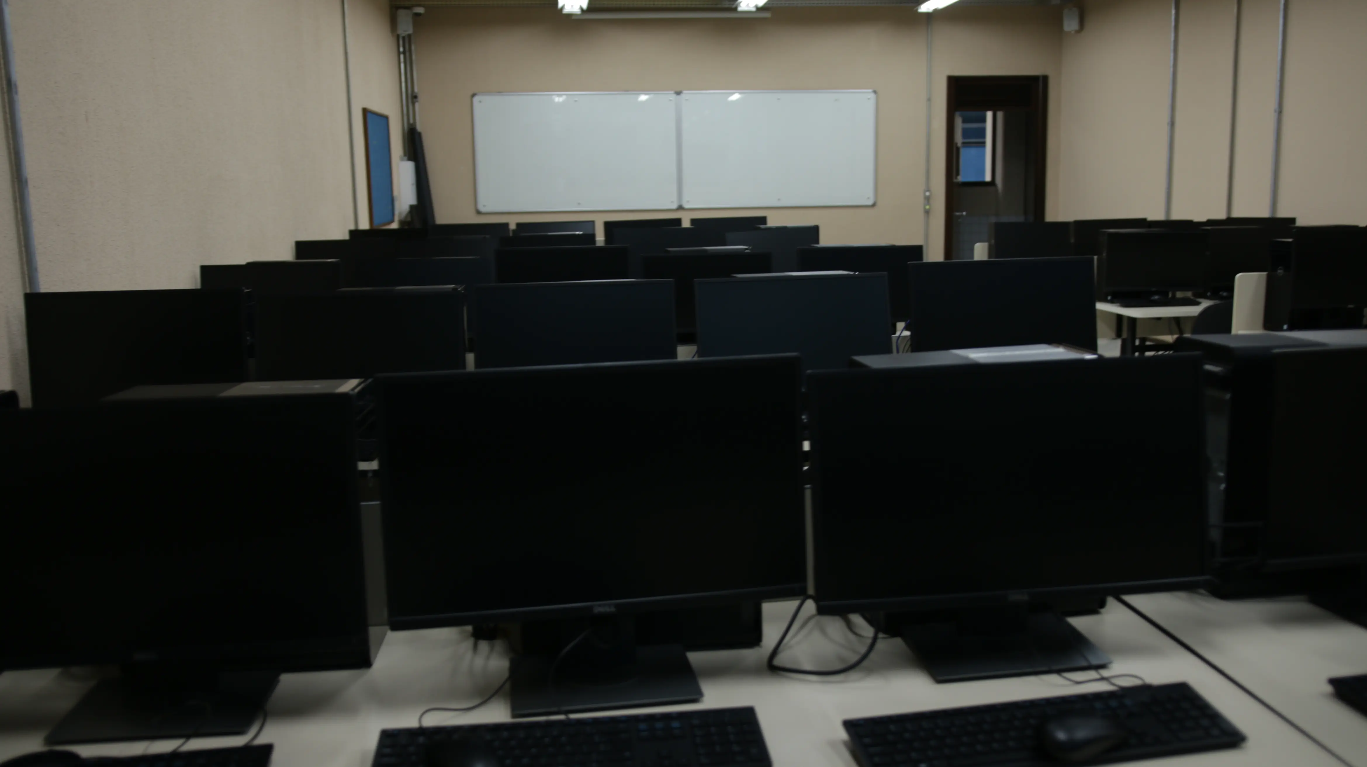 laboratorio informatica-unicuritiba